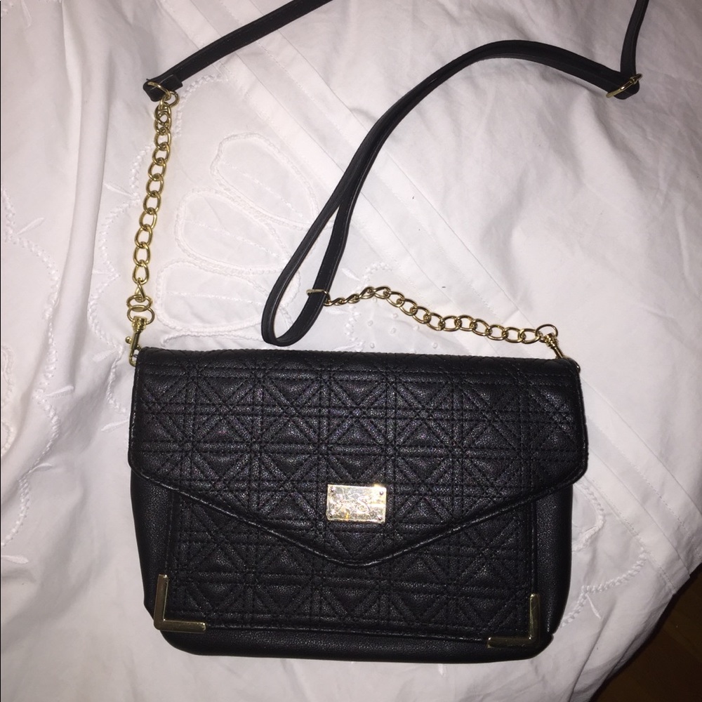 Jessica Simpson purse